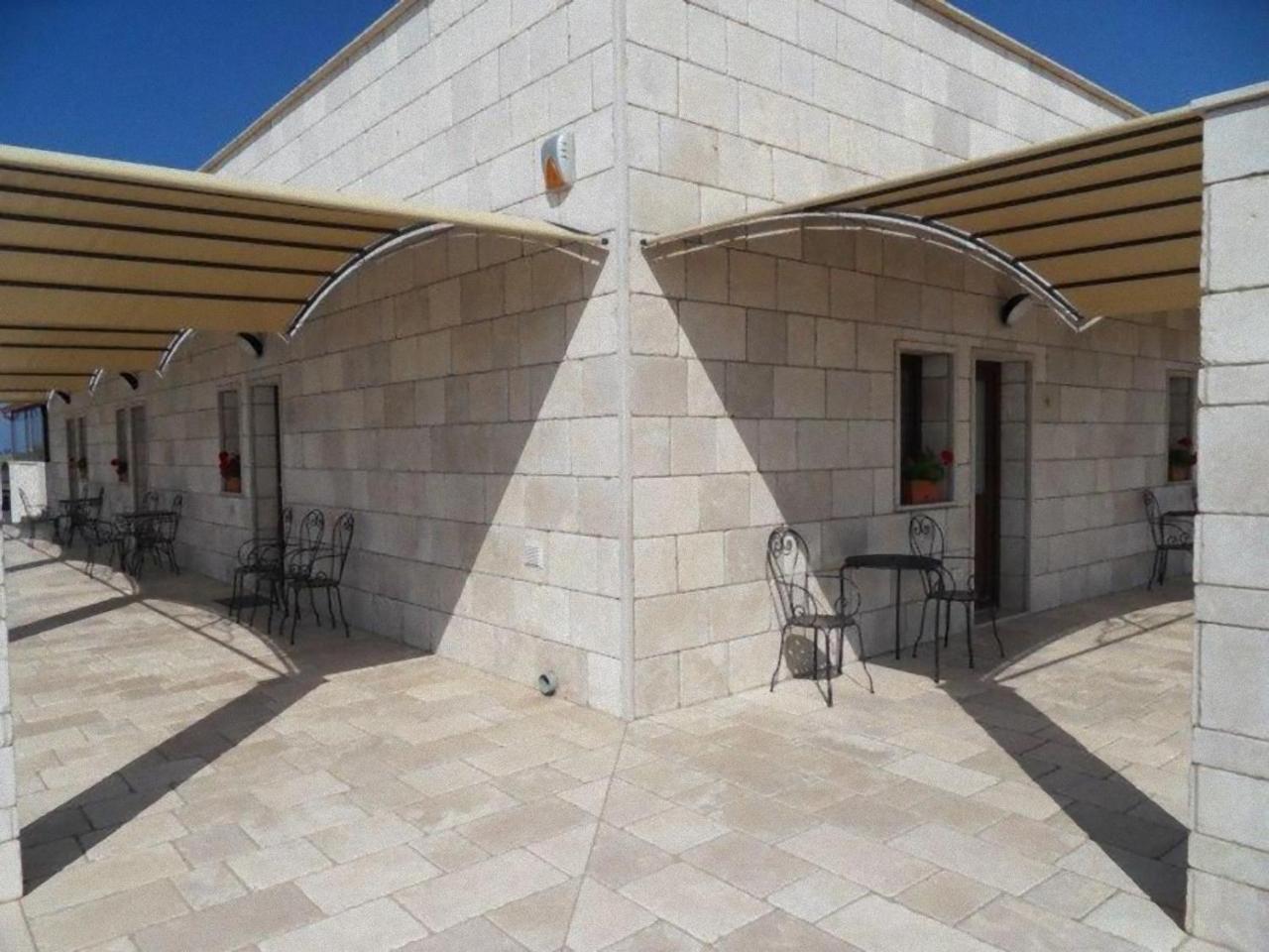 Residence Bandiera Gialla Margherita Di Savoia Exterior foto