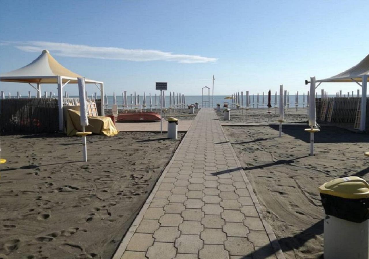 Residence Bandiera Gialla Margherita Di Savoia Exterior foto